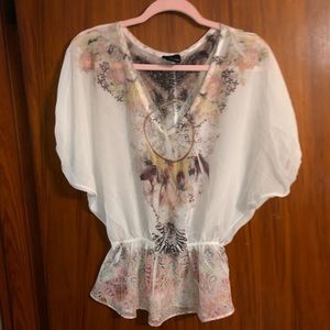 Flowy dream-catcher Top with cinched waist